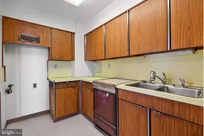 2500 Virginia Avenue NW #1112-S, Washington, DC 20037 - Photo 9