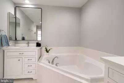 5326 43rd Street NW, Washington, DC 20015 - Photo 39