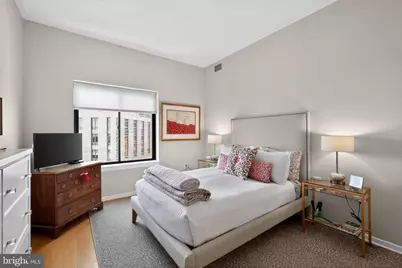 2111 Wisconsin Avenue NW #718, Washington, DC 20007 - Photo 9