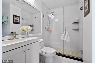 2111 Wisconsin Avenue NW #718, Washington, DC 20007 - Photo 7