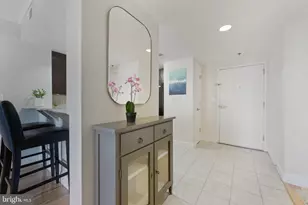 777 7th St NW, Washington, DC 20001 - Photo 3