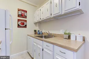 3051 Idaho Ave NW, Washington, DC 20016 - Photo 9