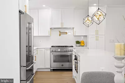 7047 Wyndale Street NW, Washington, DC 20015 - Photo 11