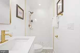 7047 Wyndale St NW, Washington, DC 20015 - Photo 21