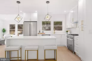 7047 Wyndale St NW, Washington, DC 20015 - Photo 13