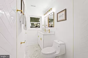 7047 Wyndale St NW, Washington, DC 20015 - Photo 23