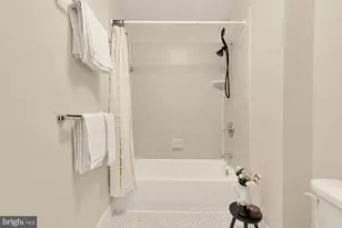 1017 Monroe St NW, Washington, DC 20010 - Photo 23