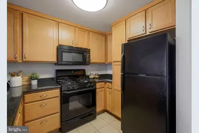 355 I Street SW #410, Washington, DC 20024 - Photo 5