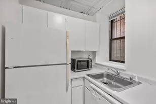 1115 12th St NW, Washington, DC 20005 - Photo 9