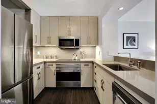 1401 17th St NW, Washington, DC 20036 - Photo 1