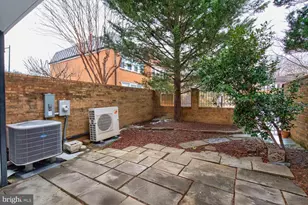 505 H St SW, Washington, DC 20024 - Photo 39