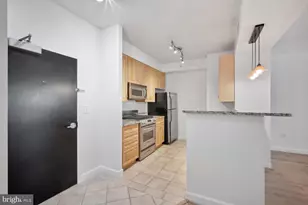 1111 25th St NW, Washington, DC 20037 - Photo 7