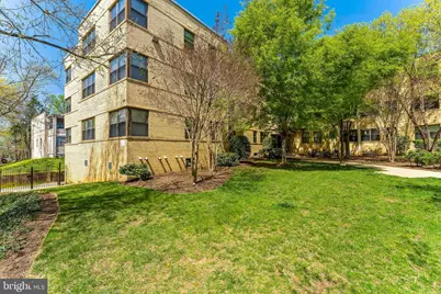 212 Oakwood Street SE #322, Washington, DC 20032 - Photo 5