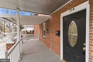 716 Croissant Pl SE, Washington, DC 20019 - Photo 5