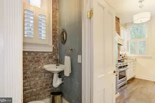 1932 35th St NW, Washington, DC 20007 - Photo 7