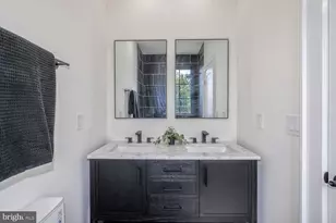 1680 Ebenezer Ct SE, Washington, DC 20003 - Photo 31