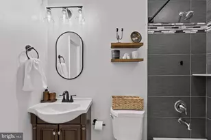 1363 Childress NE, Washington, DC 20002 - Photo 17