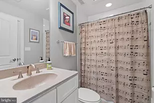 1464 Harvard St NW, Washington, DC 20009 - Photo 21