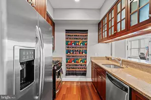 1464 Harvard St NW, Washington, DC 20009 - Photo 9