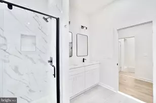 1329 Connecticut Ave NW, Washington, DC 20036 - Photo 25