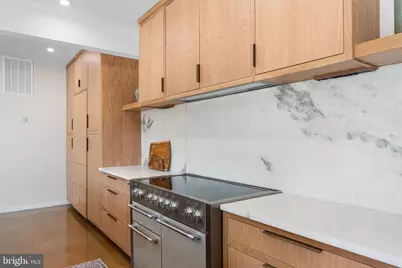 21 Overbeck Alley NE, Washington, DC 20002 - Photo 23