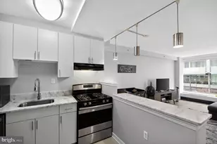 1101 3rd St SW, Washington, DC 20024 - Photo 7