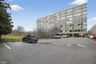 1101 3rd St SW, Washington, DC 20024 - Photo 37