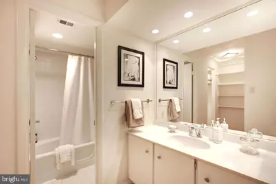 1140 23rd NW #406, Washington, DC 20037 - Photo 5