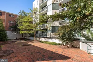 955 26th St NW, Washington, DC 20037 - Photo 13
