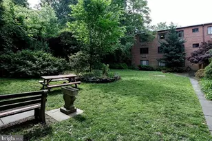 4114 Davis Pl NW, Washington, DC 20007 - Photo 11