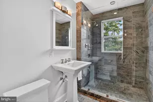 4000 Cathedral Ave NW, Washington, DC 20016 - Photo 27