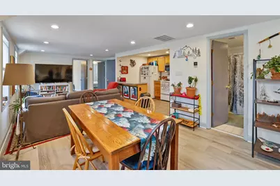 1364 E SE, Washington, DC 20003 - Photo 13