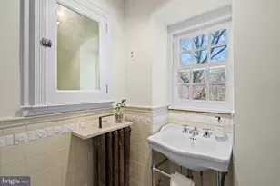 2325 Porter St NW, Washington, DC 20008 - Photo 29