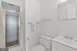 511 2nd St SE, Washington, DC 20003 - Photo 25