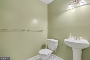 847 Hr Dr SE, Washington, DC 20032 - Photo 25