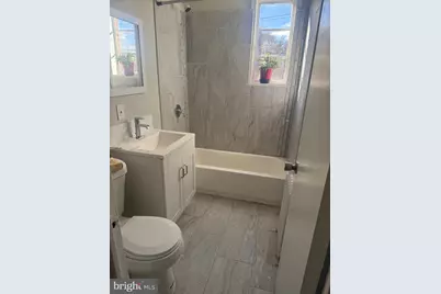 4002 E E Street SE #204, Washington, DC 20019 - Photo 3