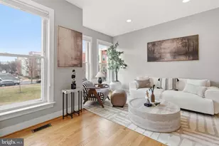 335 L St SE, Washington, DC 20003 - Photo 9