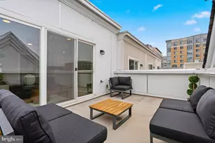 335 L St SE, Washington, DC 20003 - Photo 29