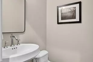 1117 G St SE, Washington, DC 20003 - Photo 17