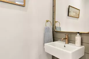 410 Douglas St NE, Washington, DC 20017 - Photo 15