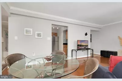 3617 38th Street NW #209, Washington, DC 20016 - Photo 3