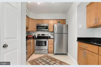 3617 38th Street NW #209, Washington, DC 20016 - Photo 5