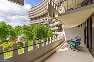 700 New Hampshire Ave NW, Washington, DC 20037 - Photo 3