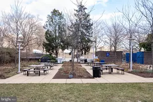 302 N St SW, Washington, DC 20024 - Photo 49