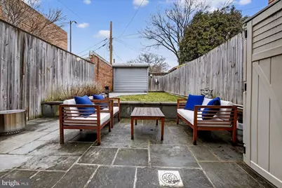 916 G Street SE, Washington, DC 20003 - Photo 17