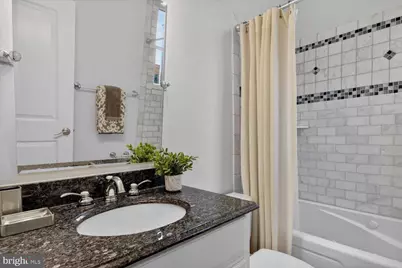 916 G Street SE, Washington, DC 20003 - Photo 27