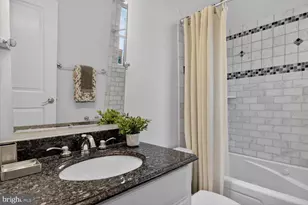 916 G St SE, Washington, DC 20003 - Photo 27