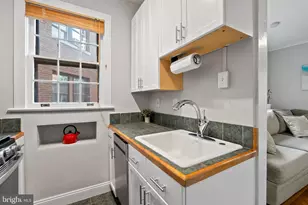 2707 Adams Mill Rd NW, Washington, DC 20009 - Photo 21