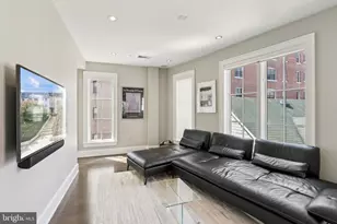 2120 Wyoming Ave NW, Washington, DC 20008 - Photo 19