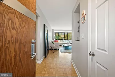 1077 30th Street NW #508, Washington, DC 20007 - Photo 7